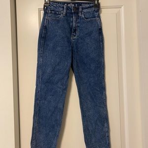 Hollister dark wash mom jeans !